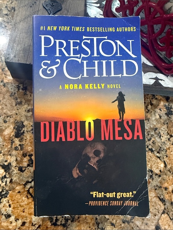 Grand Central Other - Diablo Mesa - Blue/Orange/Black Paperback Novel